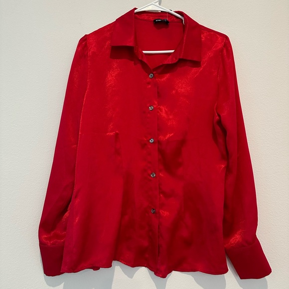 NWT Bebe Women’s Collared Button Up Top, Size Medium. - Picture 5 of 6